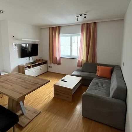 Gaestezimmer Sengstschmid بيت ضيافة