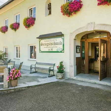 بيت ضيافة Gaestezimmer Sengstschmid 3*